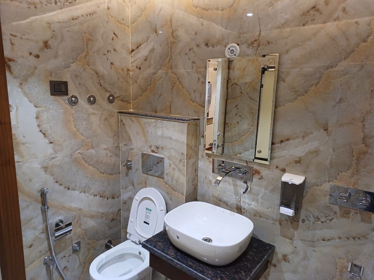 Madhuban Boutique Hotel Jammu Executive Deluxe Rooms 9