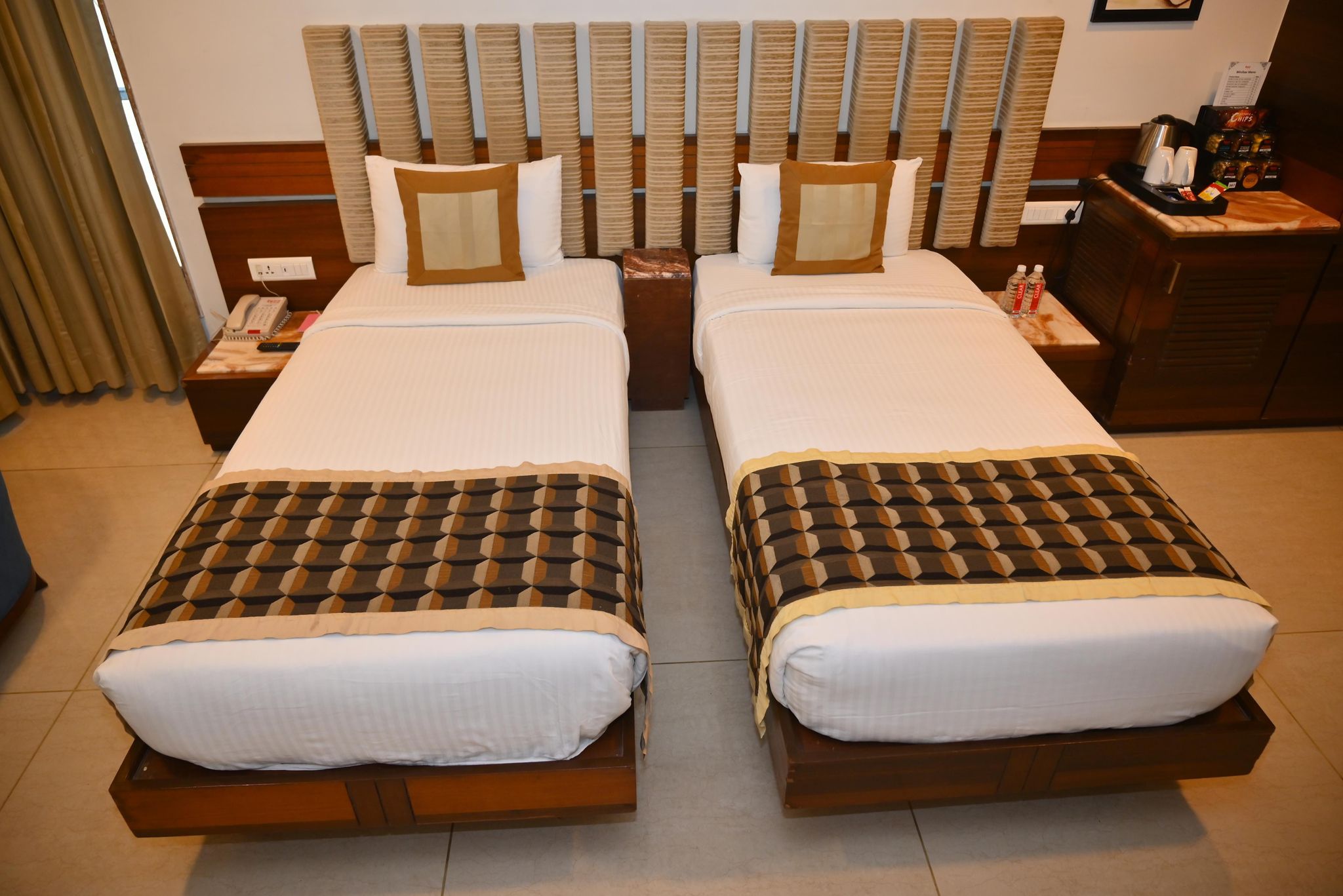 Bizz The Hotel Business Room Twin Bed 5