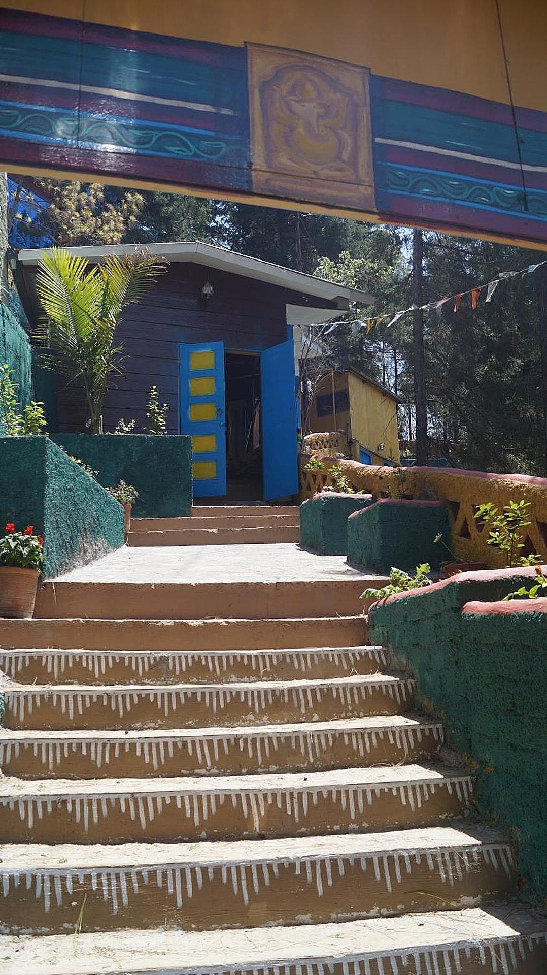 Meru Pahaad Resort