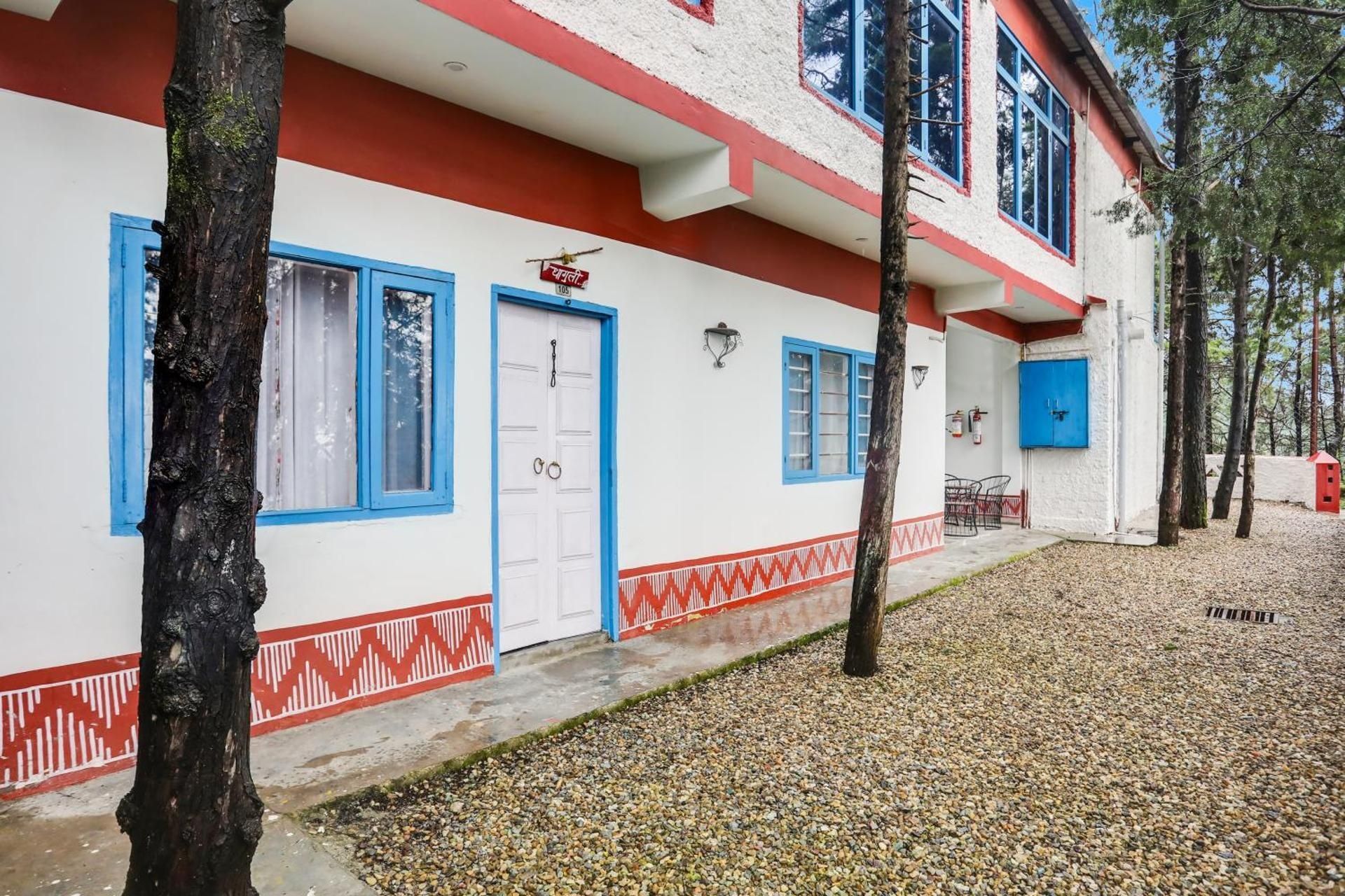 Meru Pahaad Resort