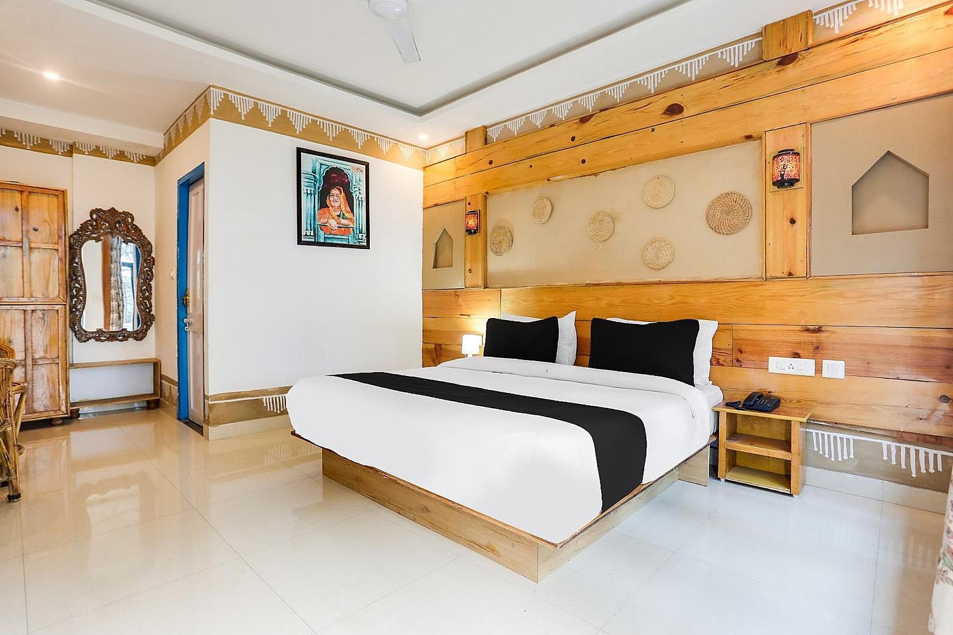 Meru Pahaad Resort