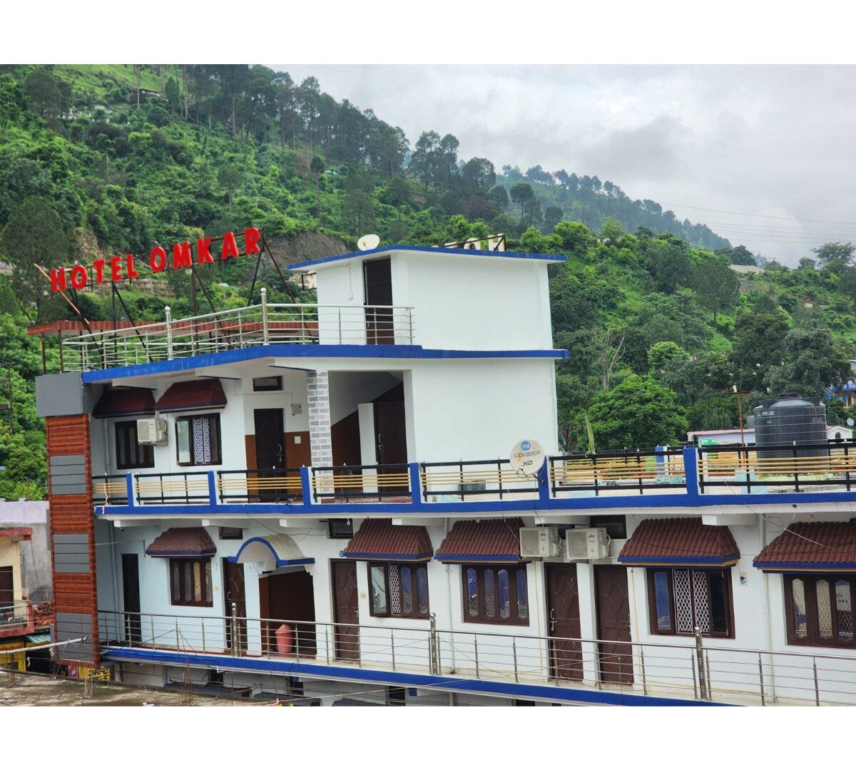 Hotel Omkaar & Restaurant