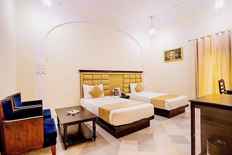 Aaram Baagh- By Pachar Group Deluxe Room 4