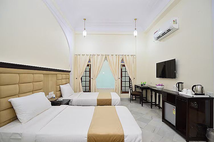 Aaram Baagh- By Pachar Group Deluxe Room 3