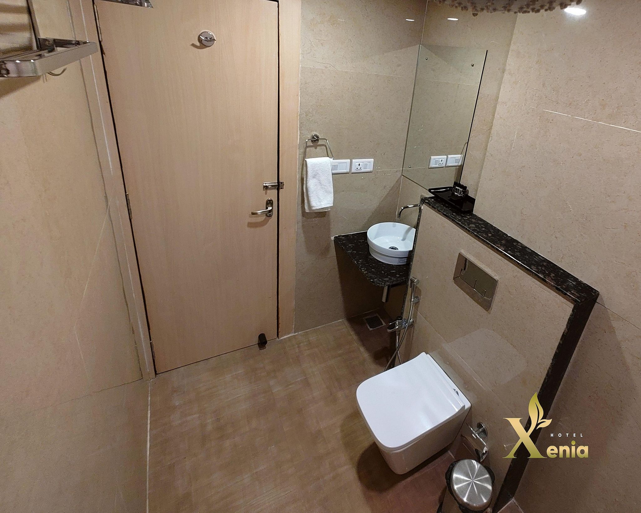 Hotel Xenia Deluxe Room 6