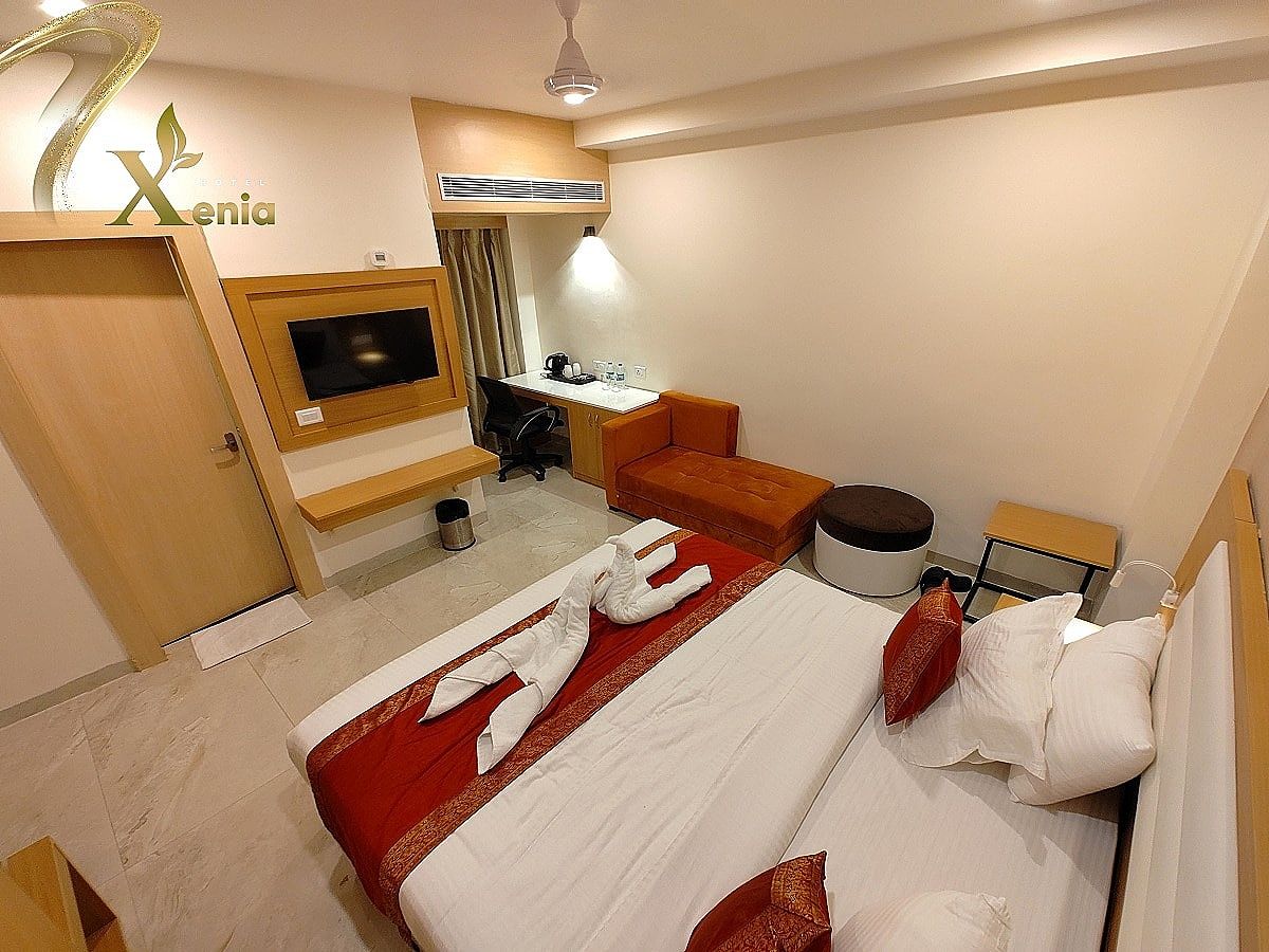 Hotel Xenia Deluxe Room 2