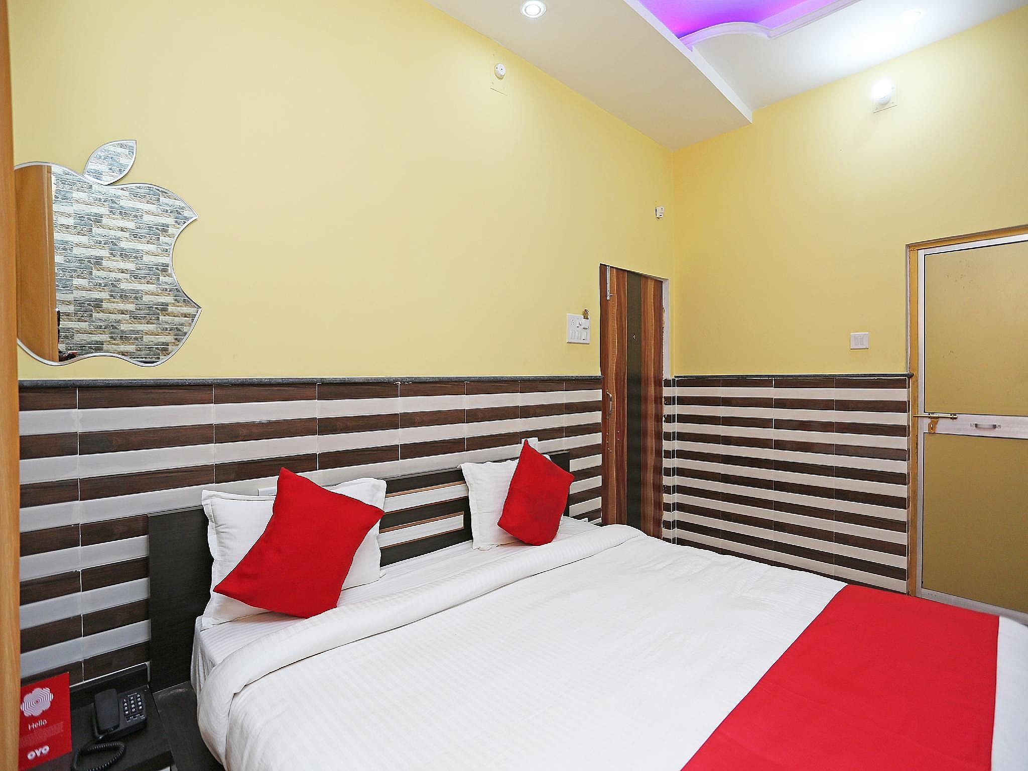 Hotel Bachchan Palace Standard Room 6