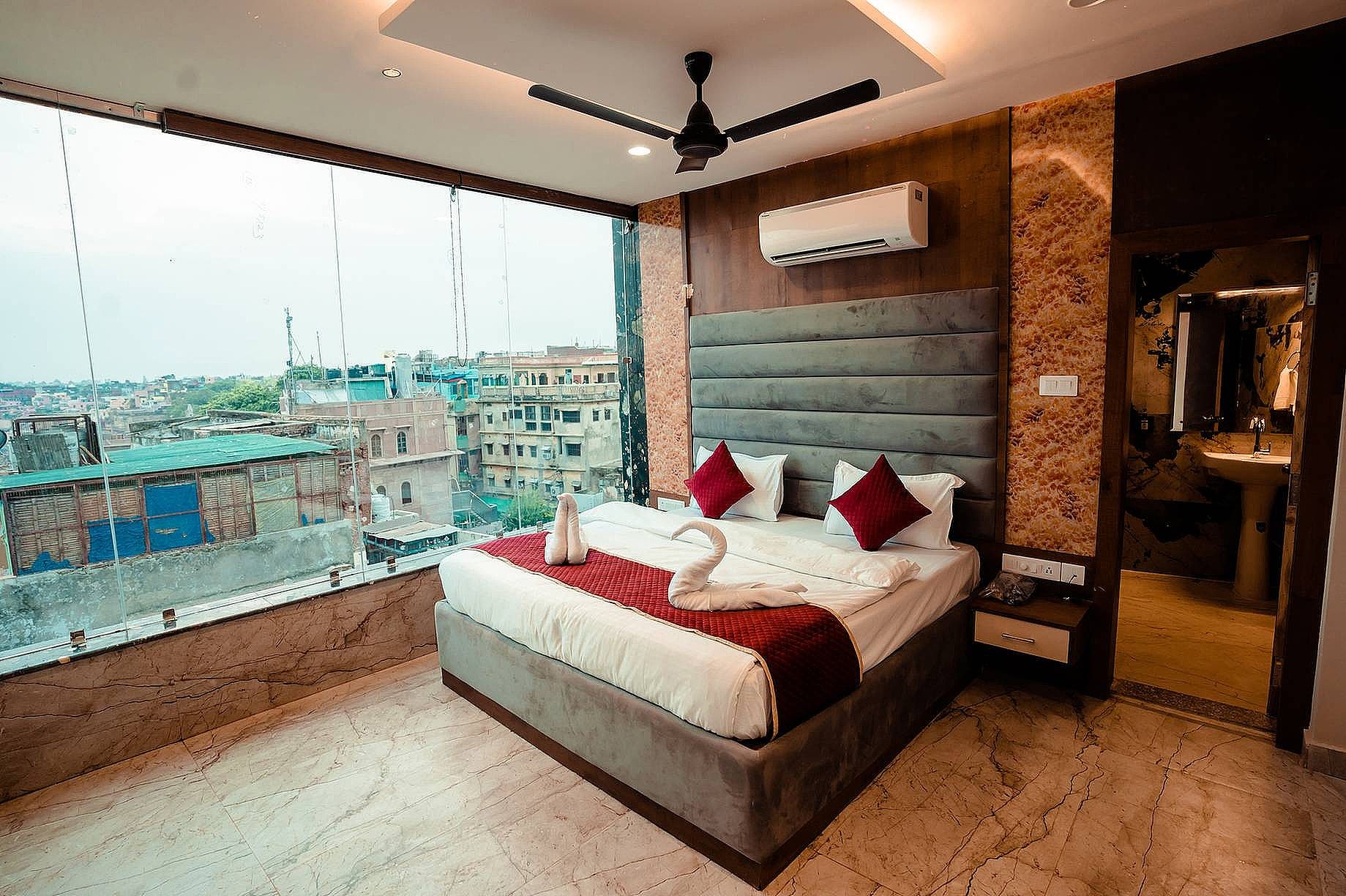 Ganga View Suite