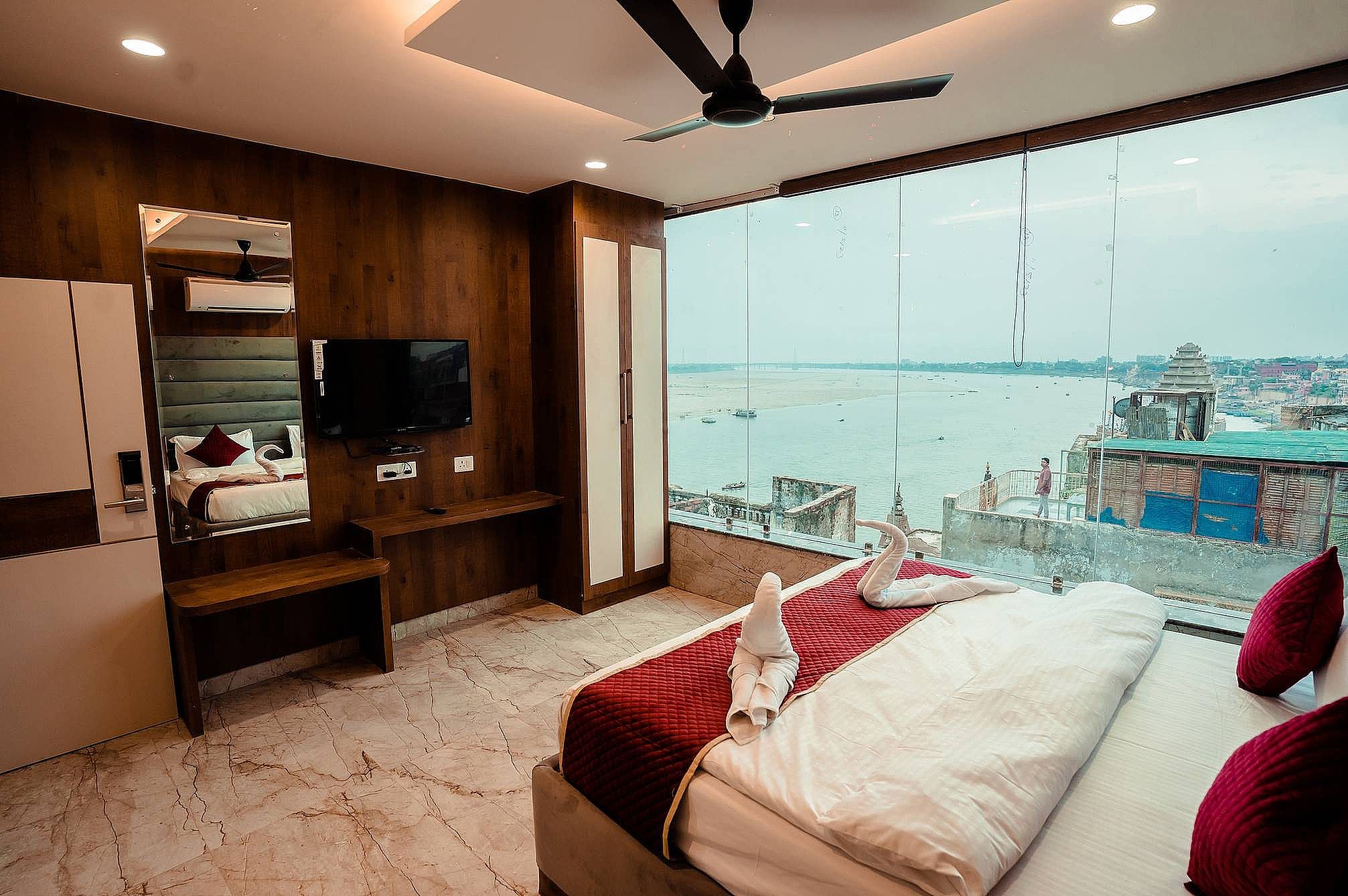 Ganga View Suite
