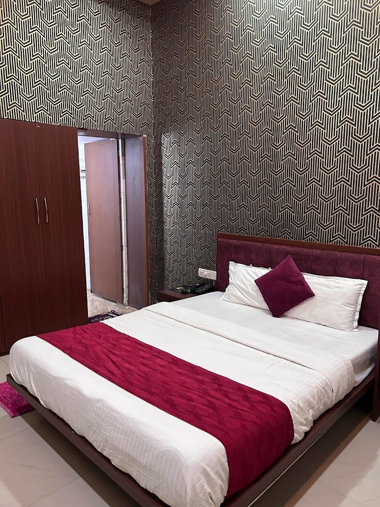 Hotel Rajayshree Palace Deluxe Room 2