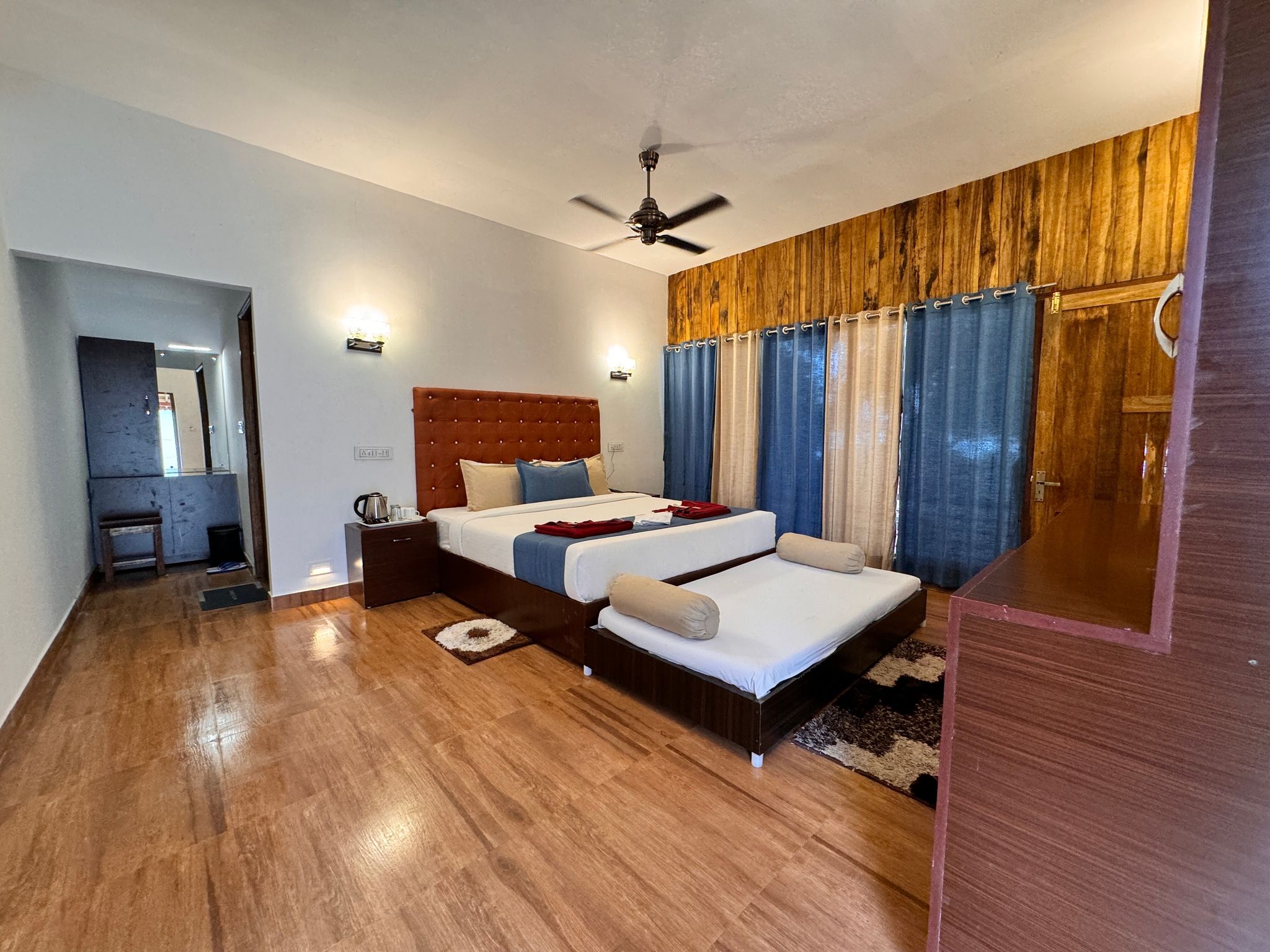 Lagoon Suite