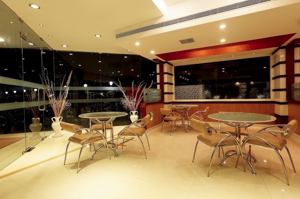 undefined N M Royale County 8