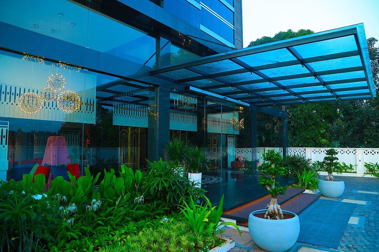 Hotel Exterior