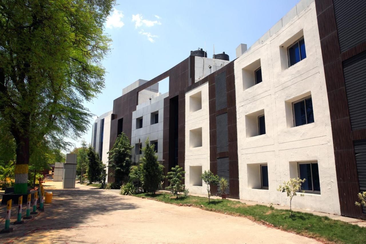 undefined Shri Ram Krishna Baag Hotel, Indore 8