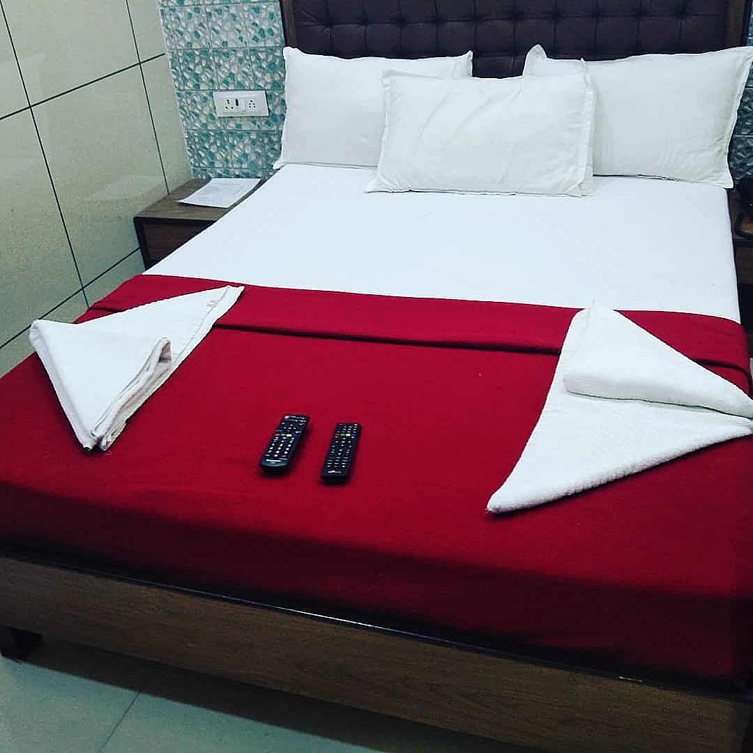Hotel Royal Residency Chembur Standard Room 8
