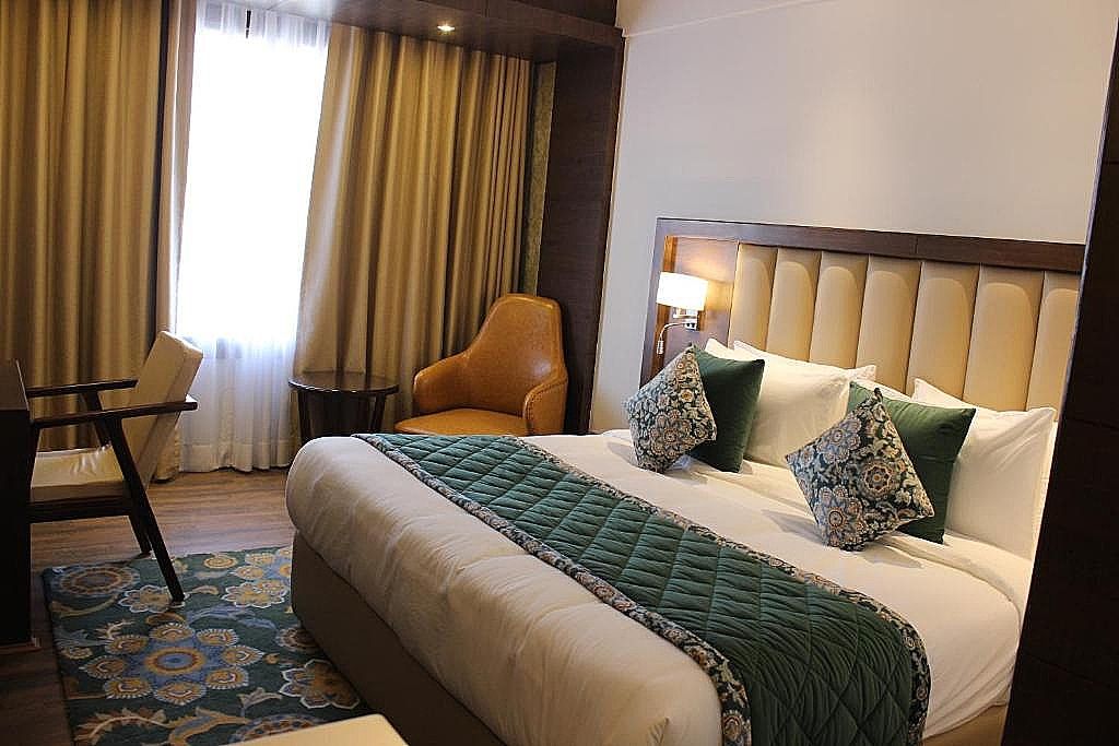 WelcomHeritage Grand, Srinagar Deluxe Room 4