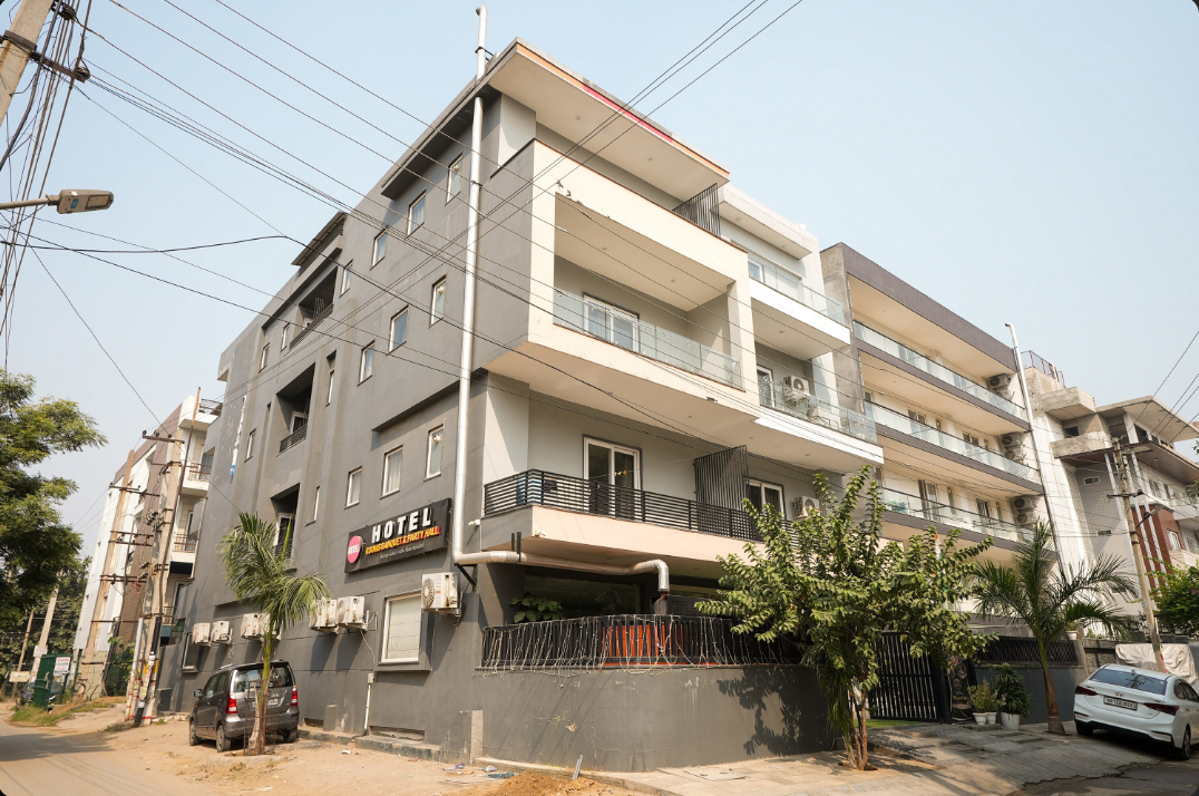 undefined Hotel Royal Galaxy 47 2