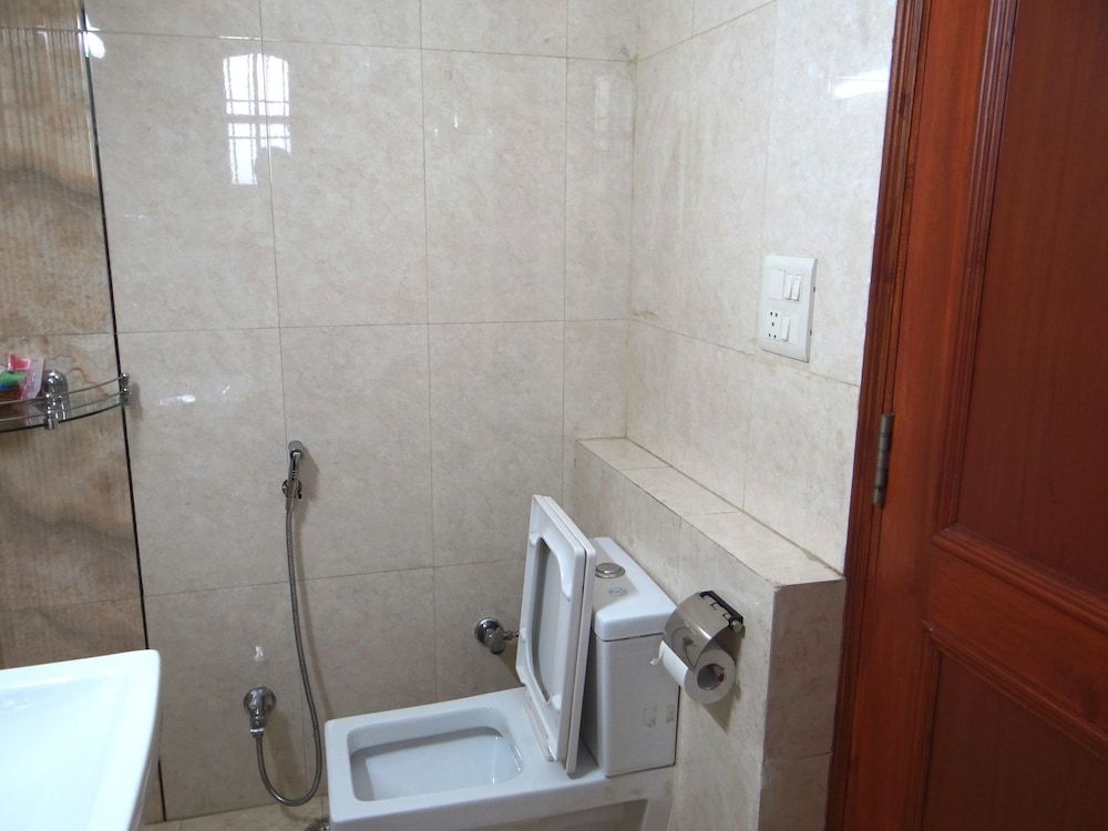 Angel NRI Hotel Deluxe Room 2