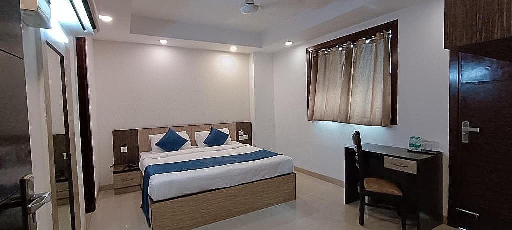 undefined Bellmont East Delhi 10
