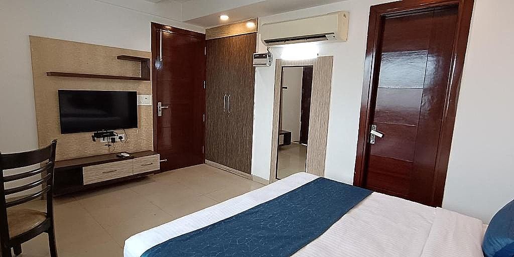 undefined Bellmont East Delhi 10