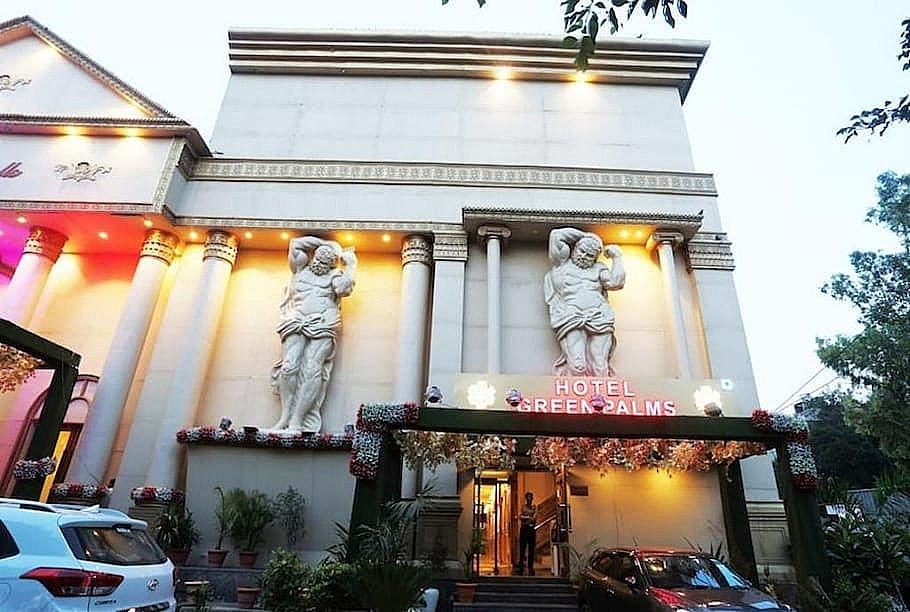 undefined Green Palms Hotel 6