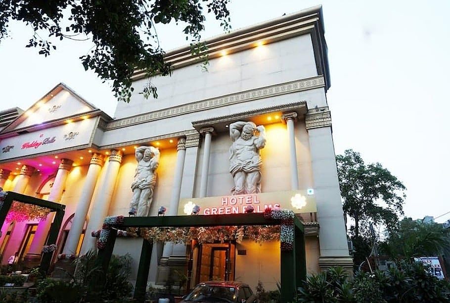 undefined Green Palms Hotel 7