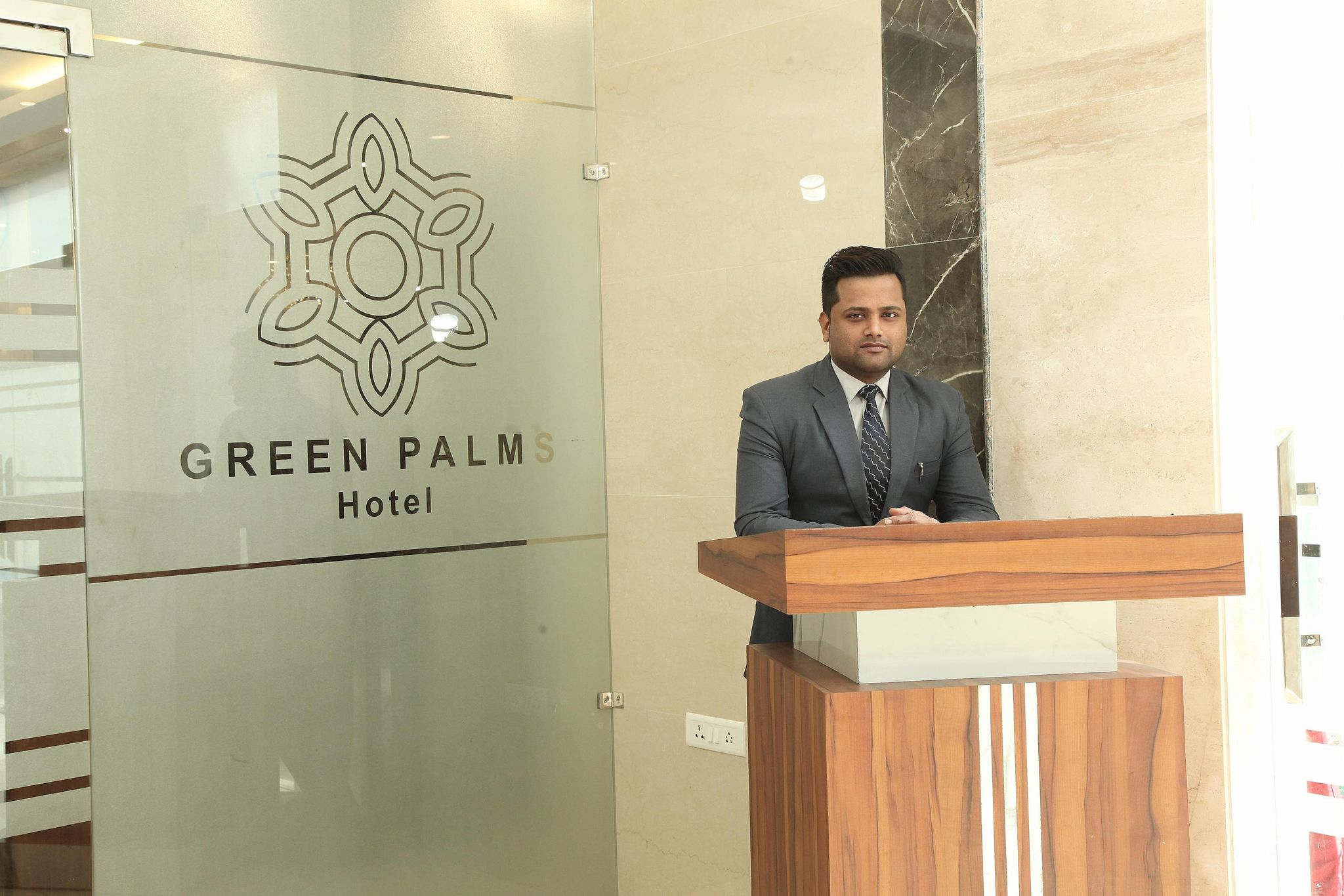 undefined Green Palms Hotel 8