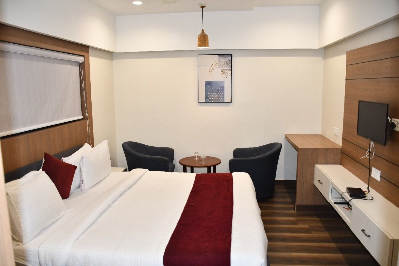 Ideal Standard Double Bed Room