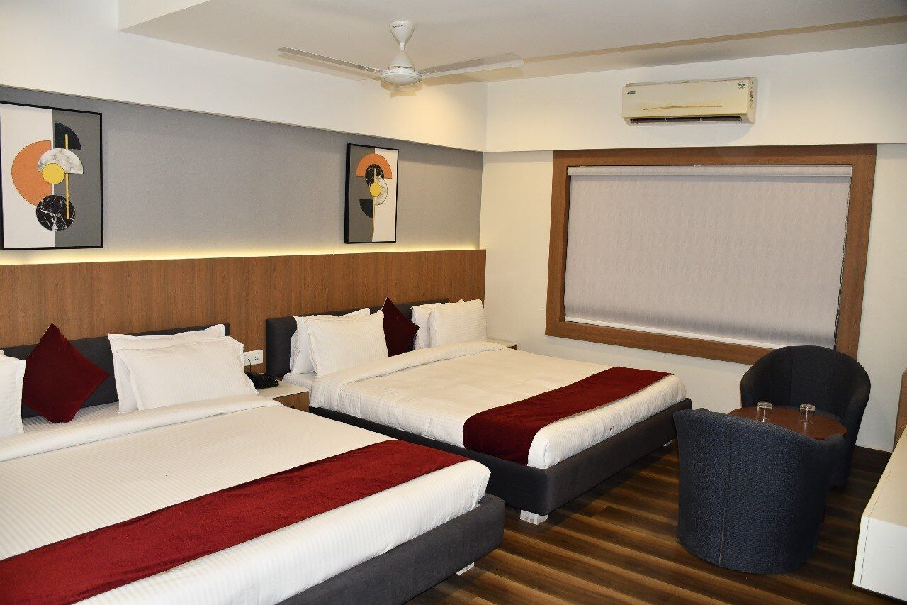 Deluxe Quad (Family Room)