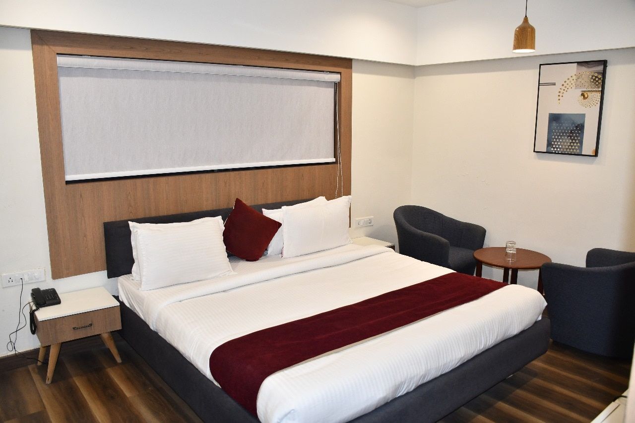 Ideal Standard Double Bed Room