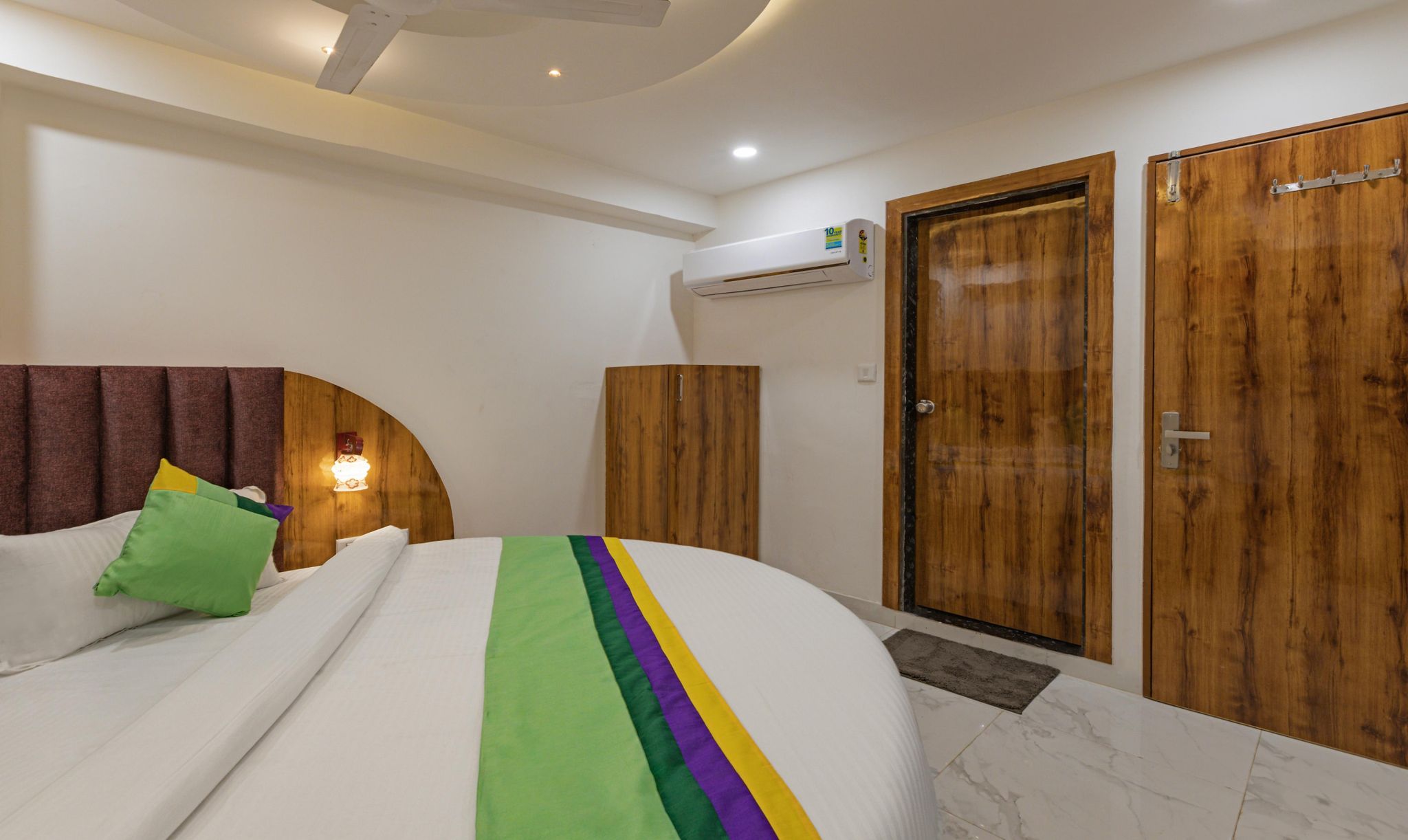 Treebo Prince Plaza Economy Double Room 2