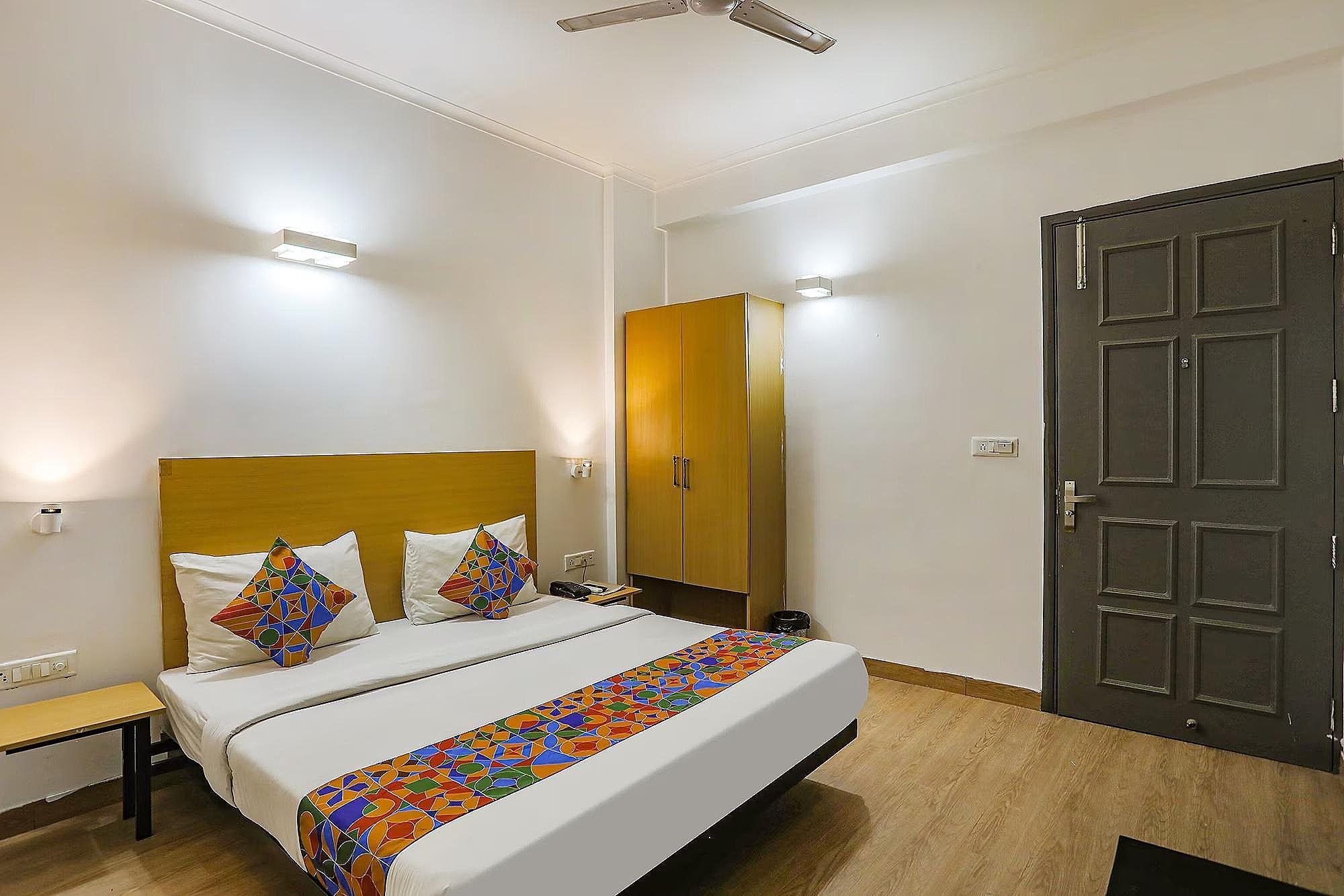 undefined Treebo Noida Express 5