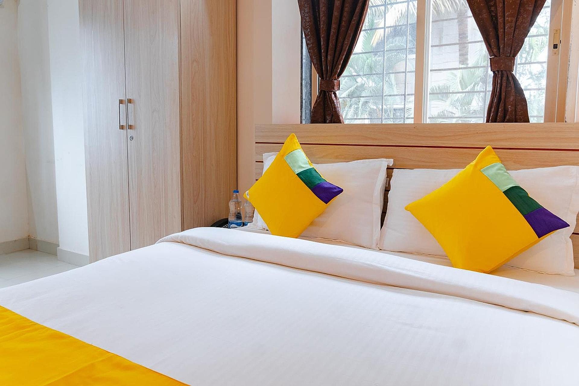 Itsy Hotels Opal Suites, Mundhwa, Near Koregaon Park Standard Double Room
