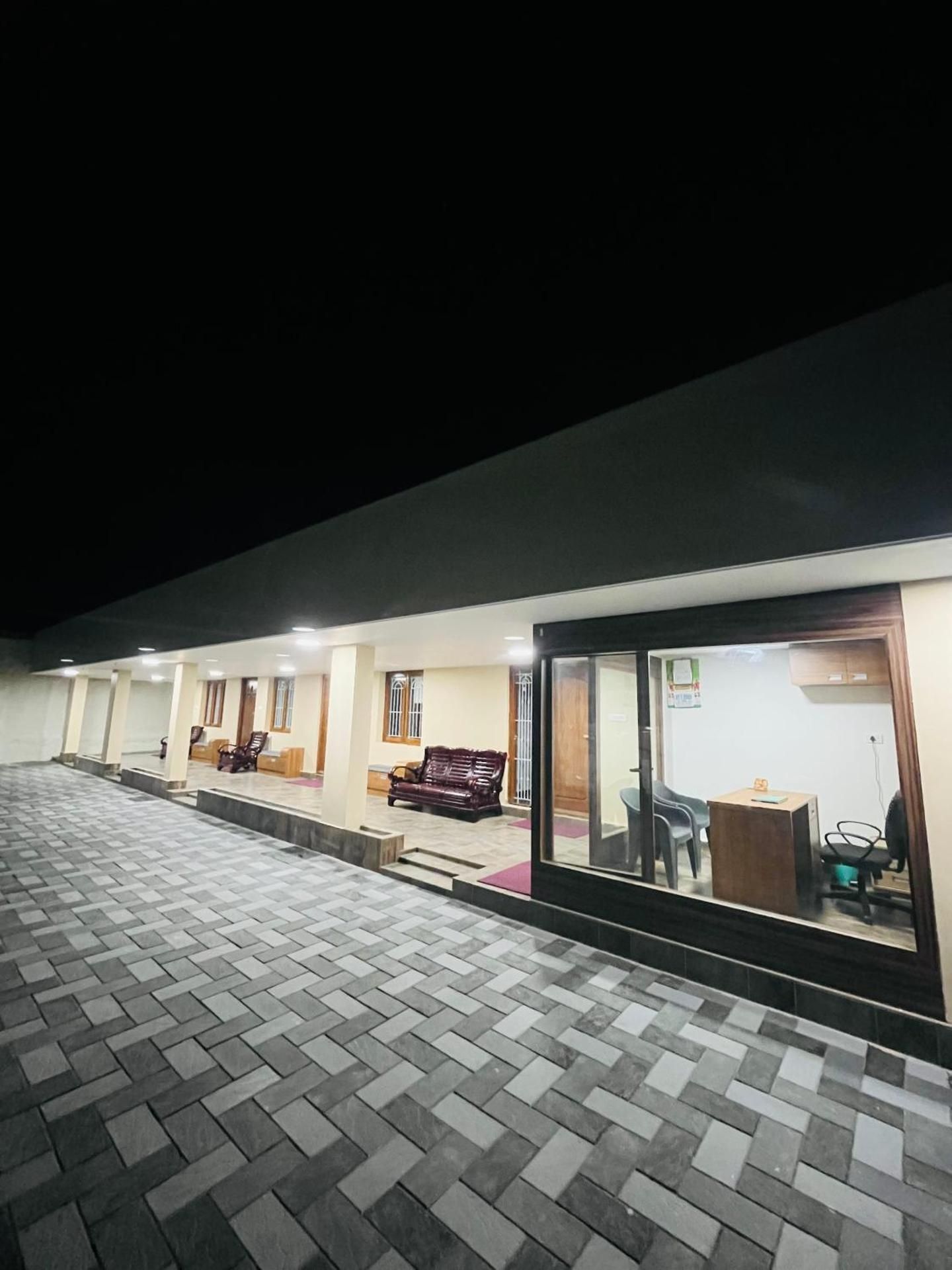 undefined The Tendo Inn 7