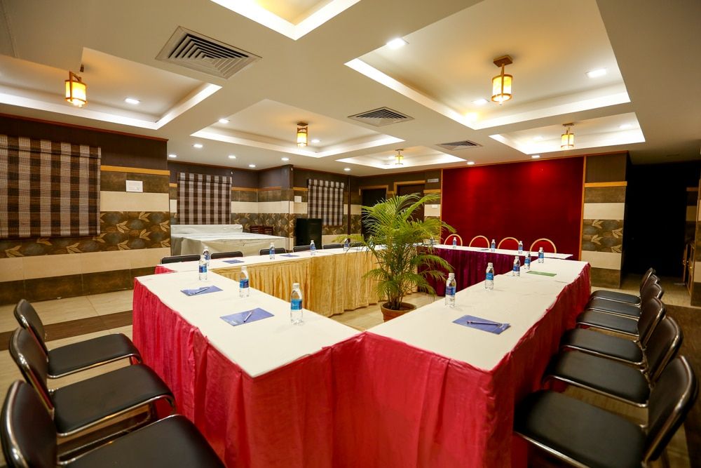 Food & Dining