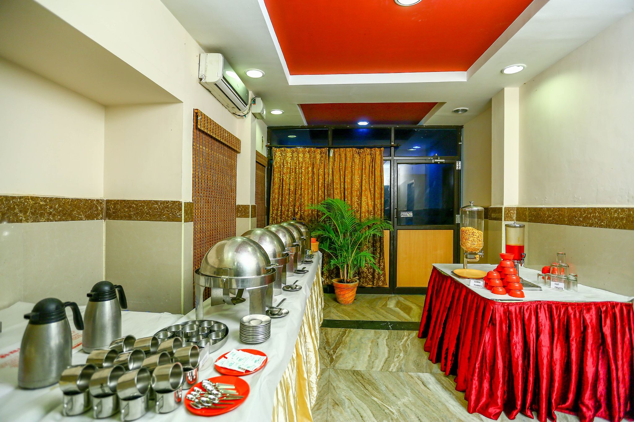 Food & Dining
