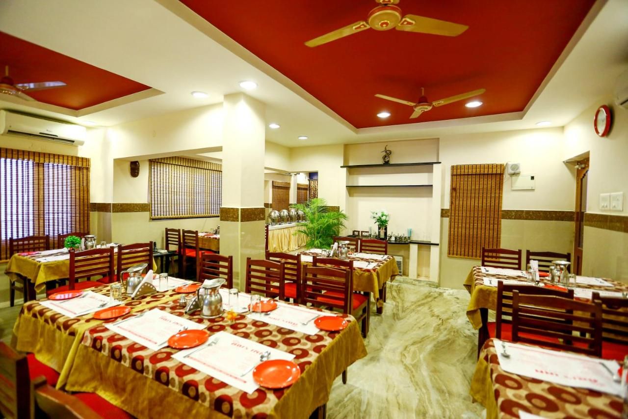 Food & Dining