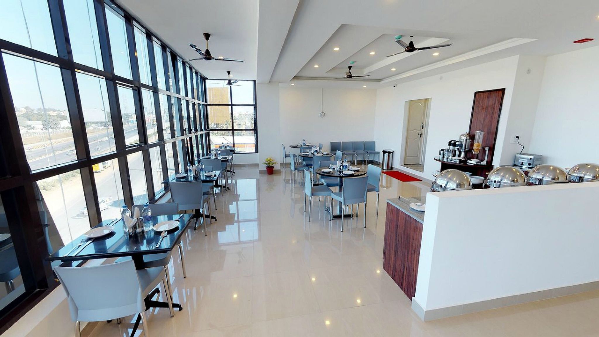 undefined Hotel Passport Inn 9