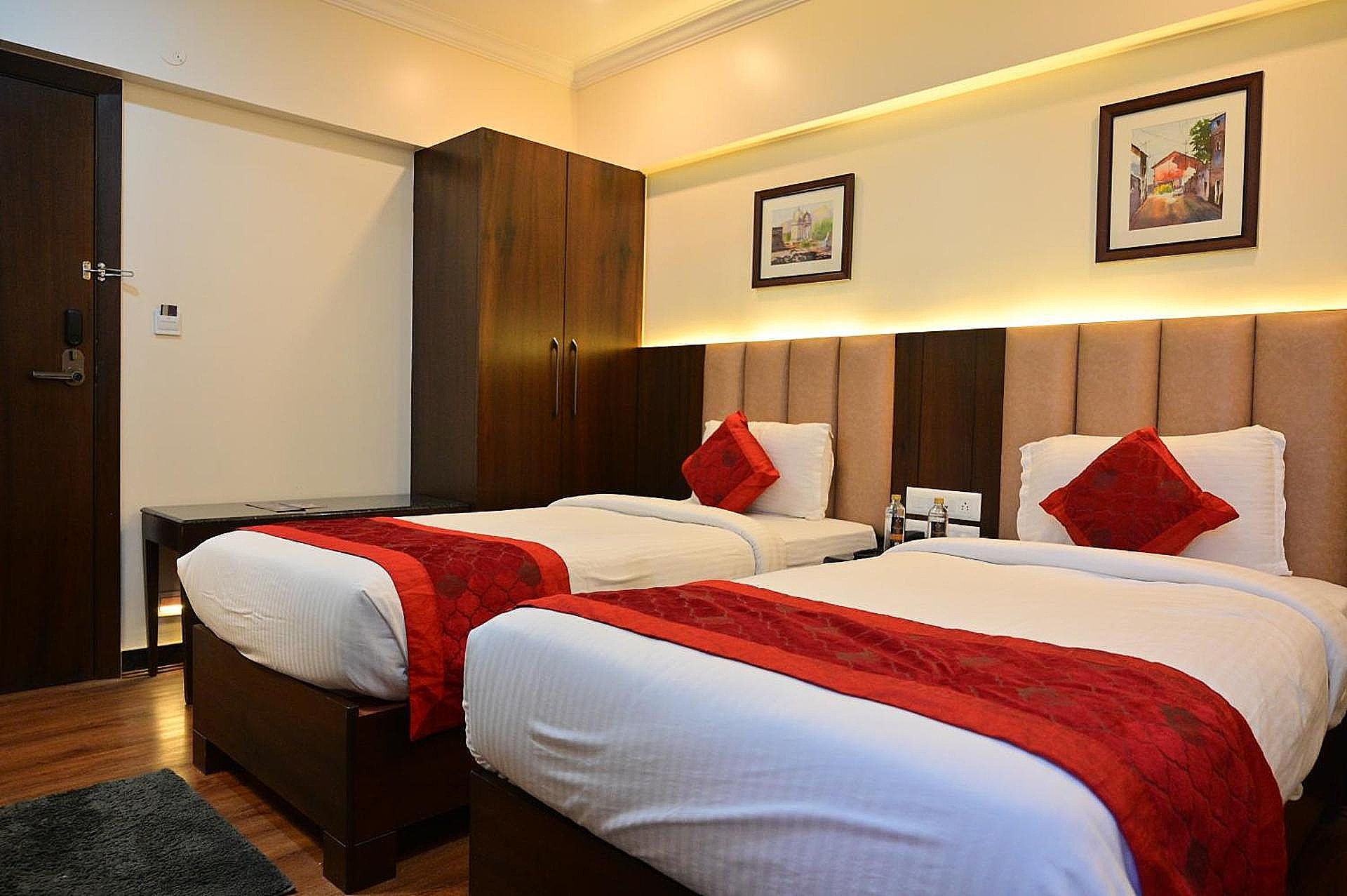 Hotel Golden Riviera Executive Room 3