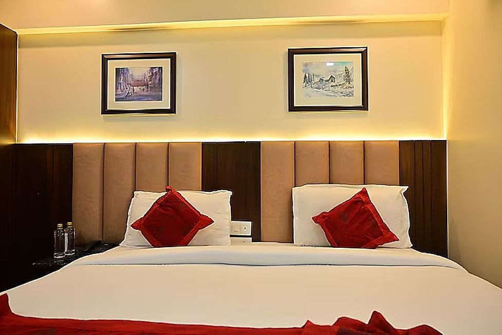 Hotel Golden Riviera Executive Room 2