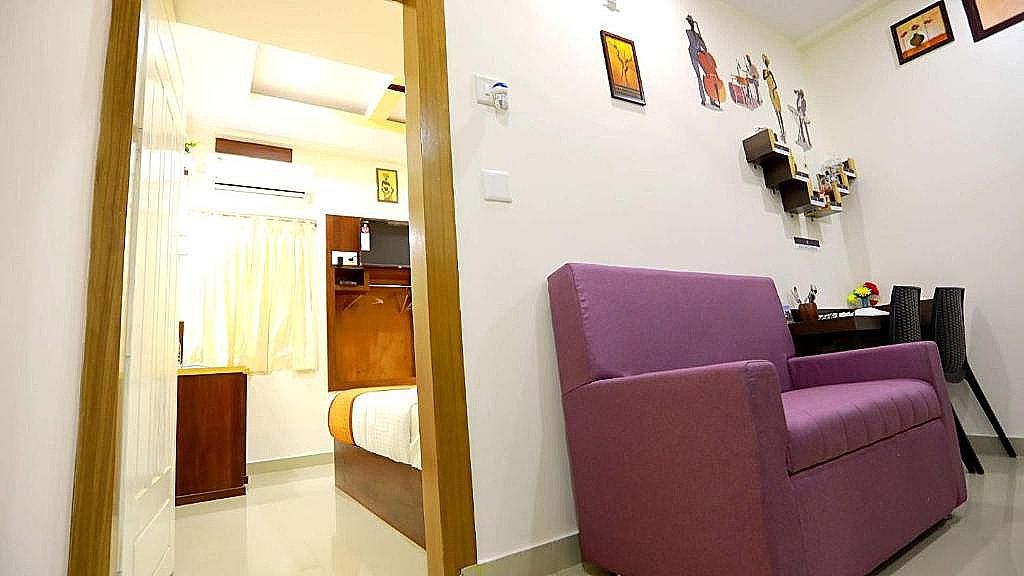 Base9 Cochin Airport Hotel Deluxe Double Room 26