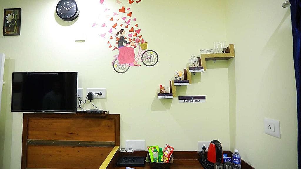 Base9 Cochin Airport Hotel Deluxe Double Room 35
