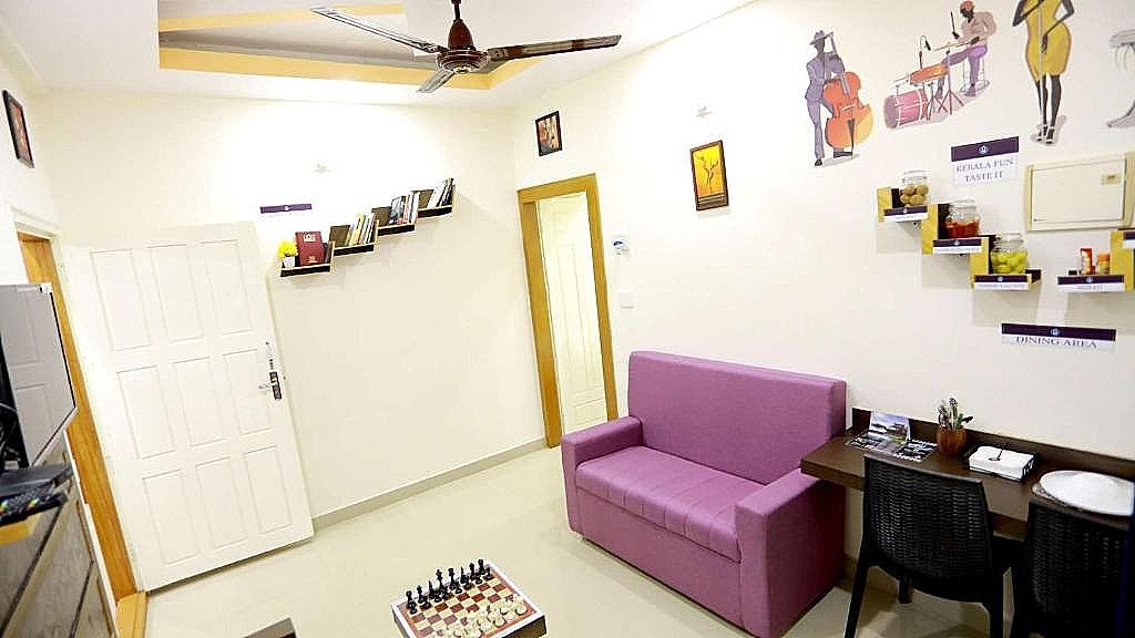 Base9 Cochin Airport Hotel Deluxe Double Room 31