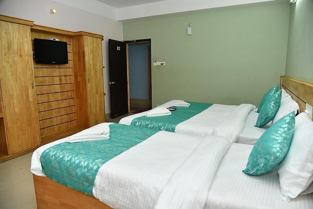 undefined Hotel Sea Rock 9