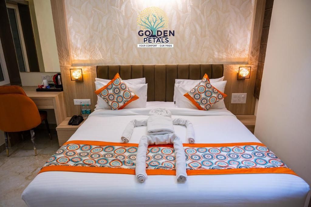 Hotel Golden Petals Deluxe Double Room