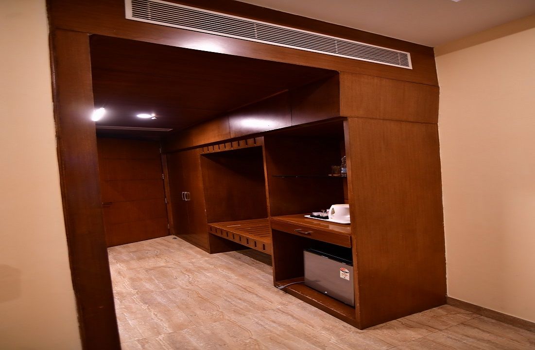 Executive Deluxe