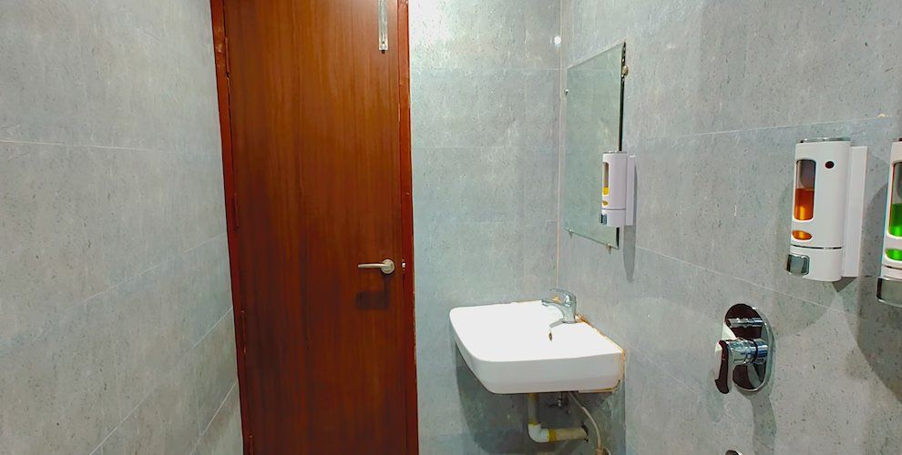 Neelkanth Ayodhya Deluxe room 7