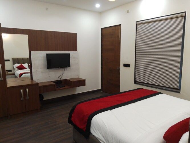 Deluxe Double Bed Room