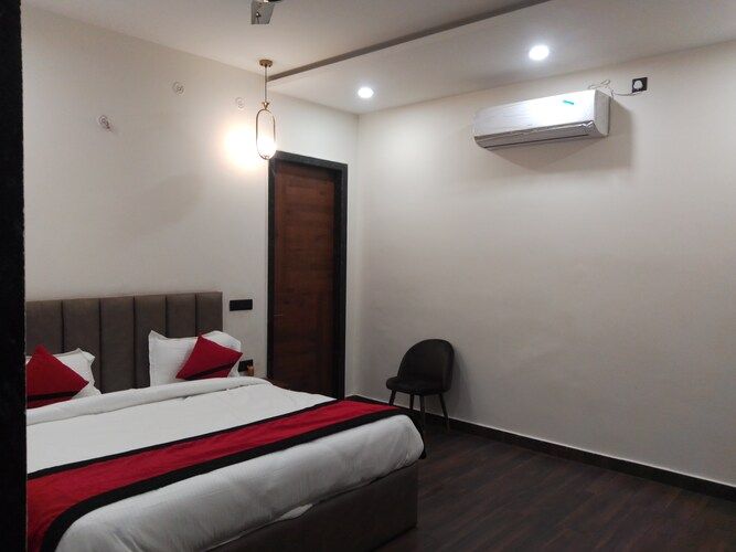 Deluxe Double Bed Room