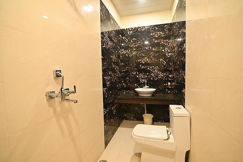 undefined Hotel Siyaram 8